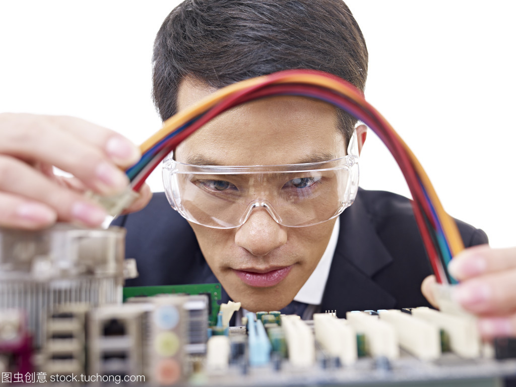 男性是否更擅長(zhǎng)計(jì)算機(jī)維修？打破刻板印象，擁抱多元技能